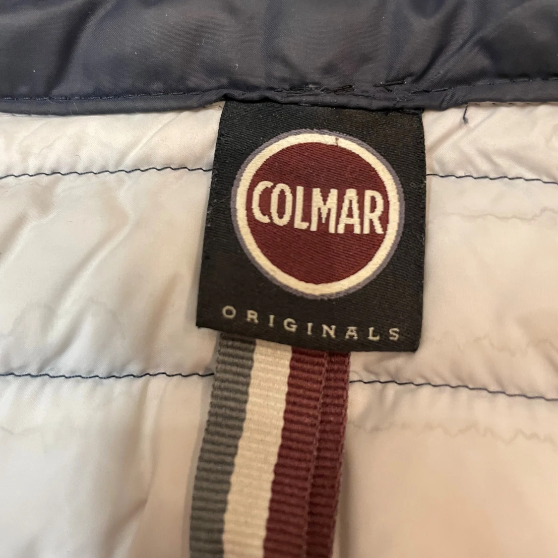 Mörkblå dunväst från Colmar - 2