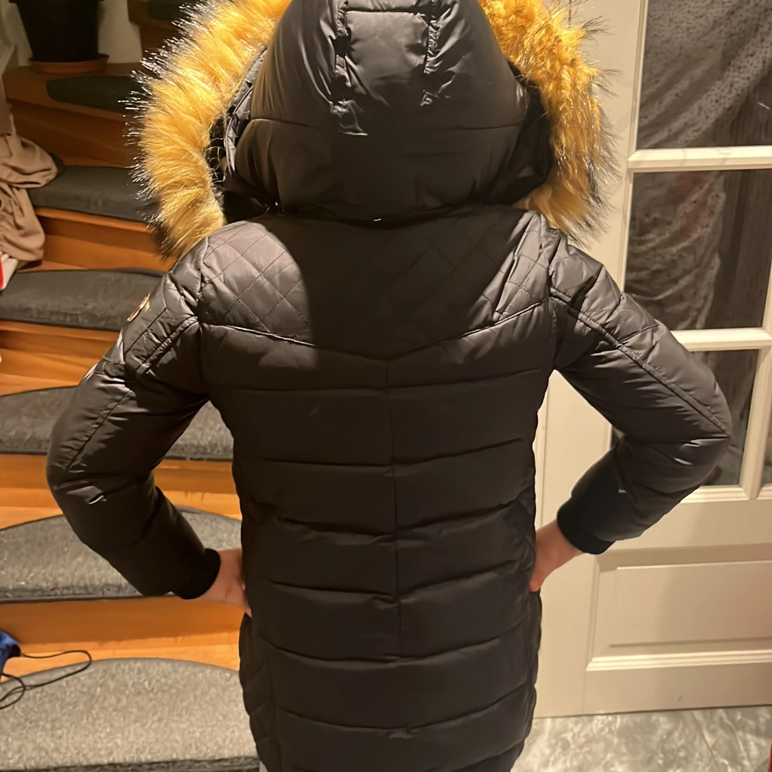 Svart Rockandblue dunjacka med päls - 3