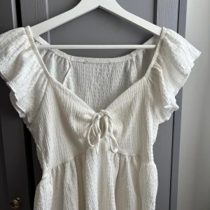 Lager157 topp - Super söt topp ifrån Lager157🤍storlek s, men passar xs också!