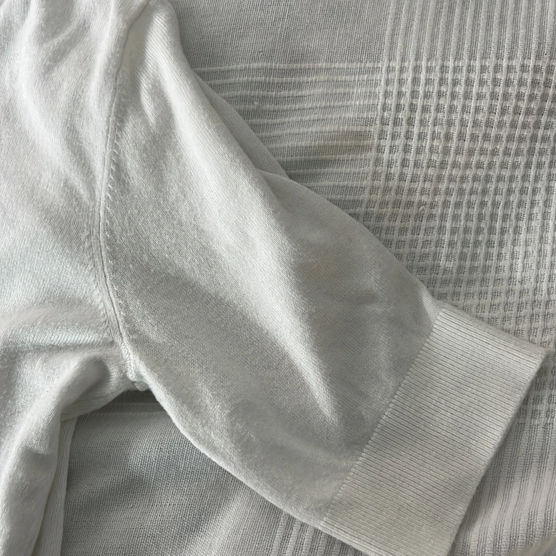 Vit stickad tröja från 157, S - 3