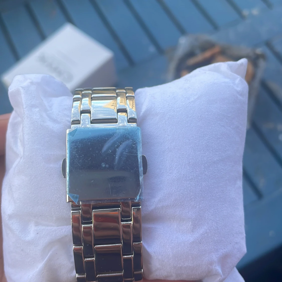 Rektangulär silverklocka från CMYK - 1