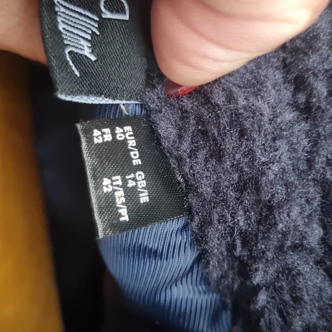 Svart teddyjacka från D. Milla - 2