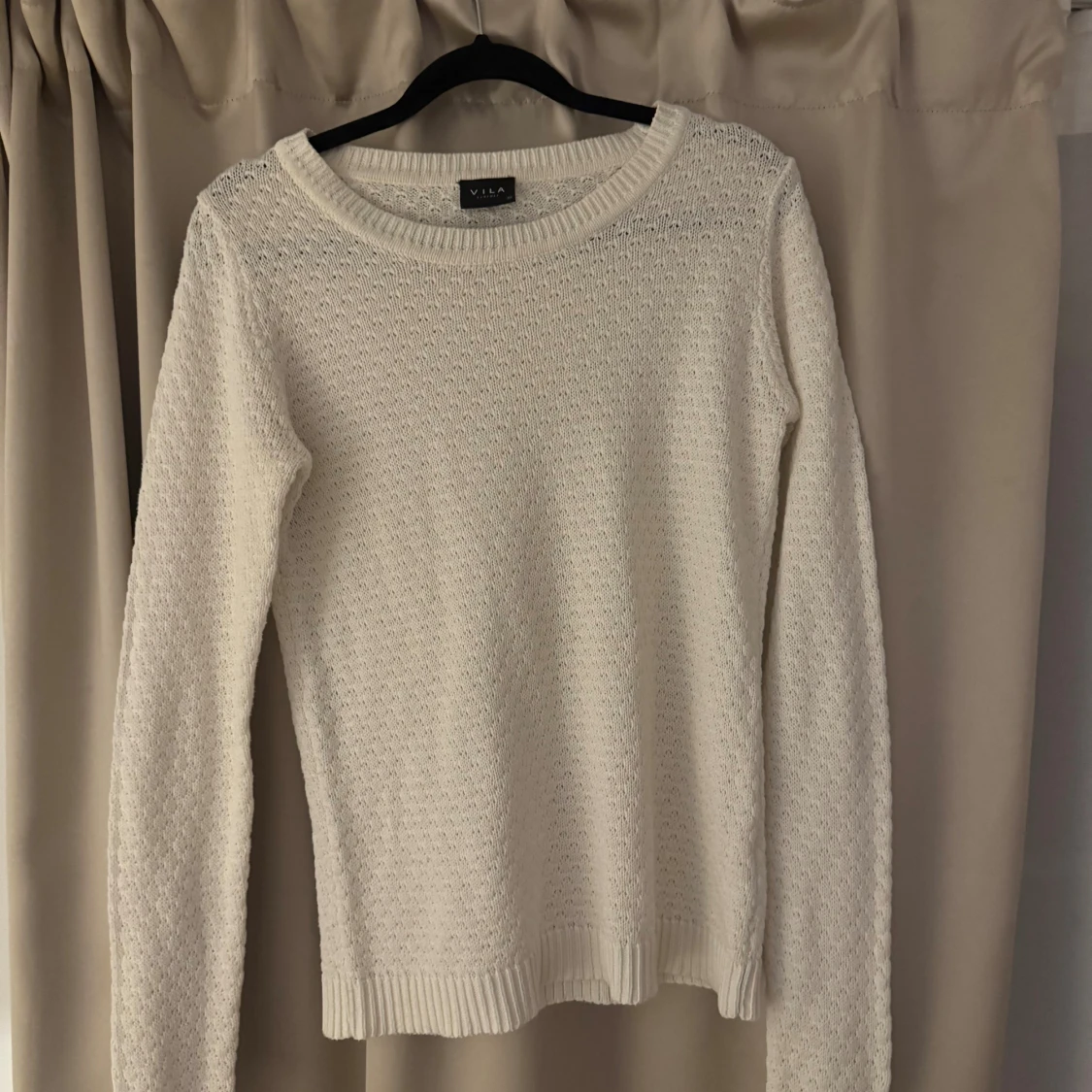 Vit stickad tröja från Vila XS - 1