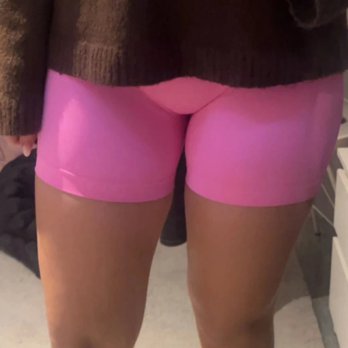 Rosa tighta träningsshorts