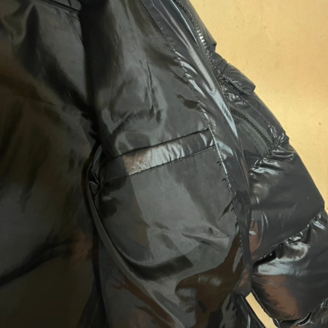 Svart pufferjacka  - 4