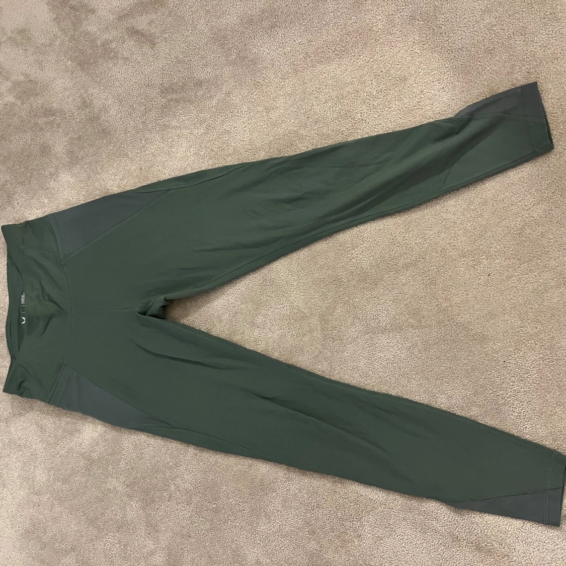 Gröna träningtajts från SOC