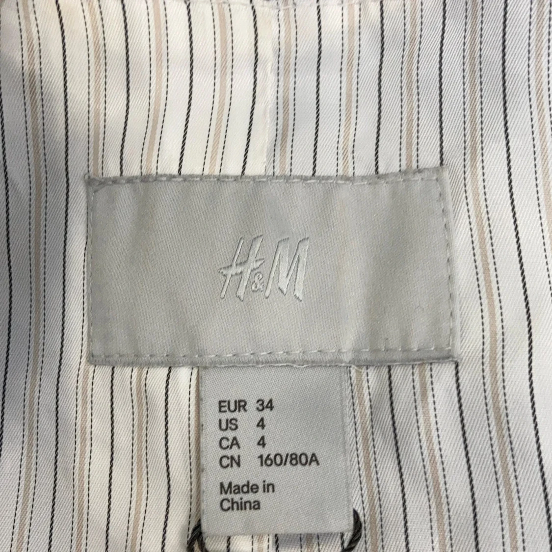 Svart kostymväst från H&M, storlek 34 - 2