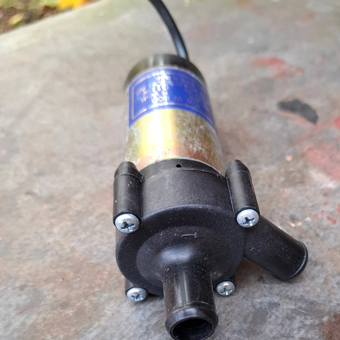 K G Knutsson Typ W 500 12V pump - 1