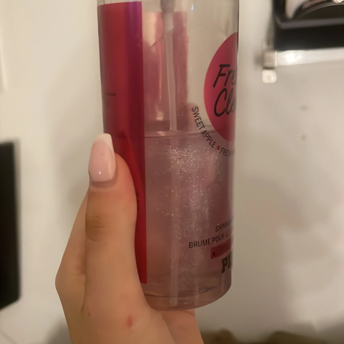 Victorias secret Fresh & Clean Shimmer Body Mist - 1