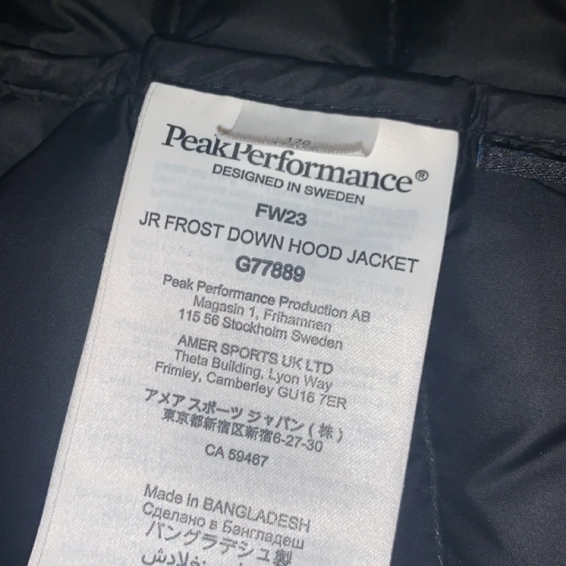 Svart dunjacka Peak Performance 