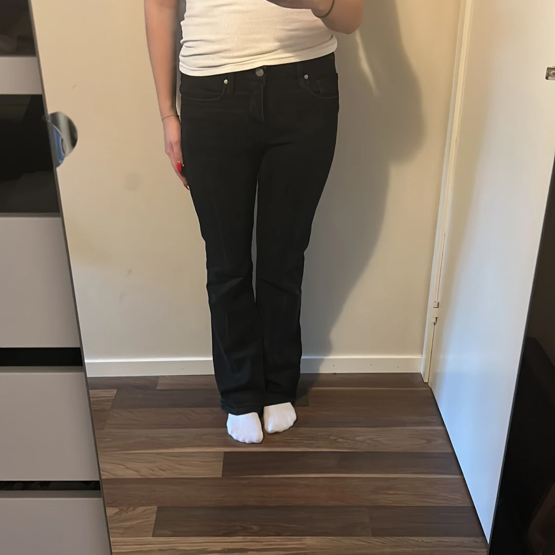 Svarta bootcut jeans - 3