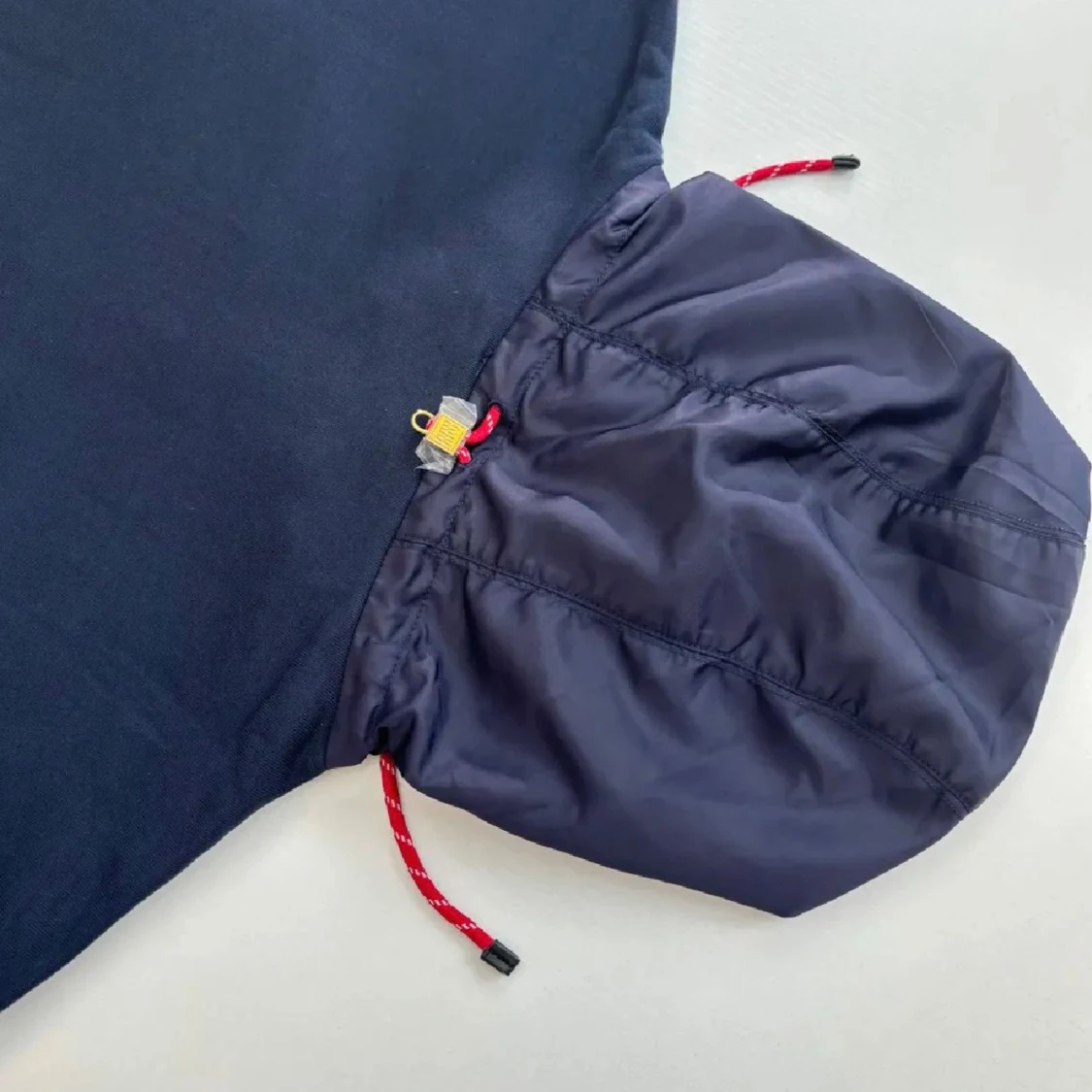 Mörkblå hoodie från Miu Miu med snörning - 3