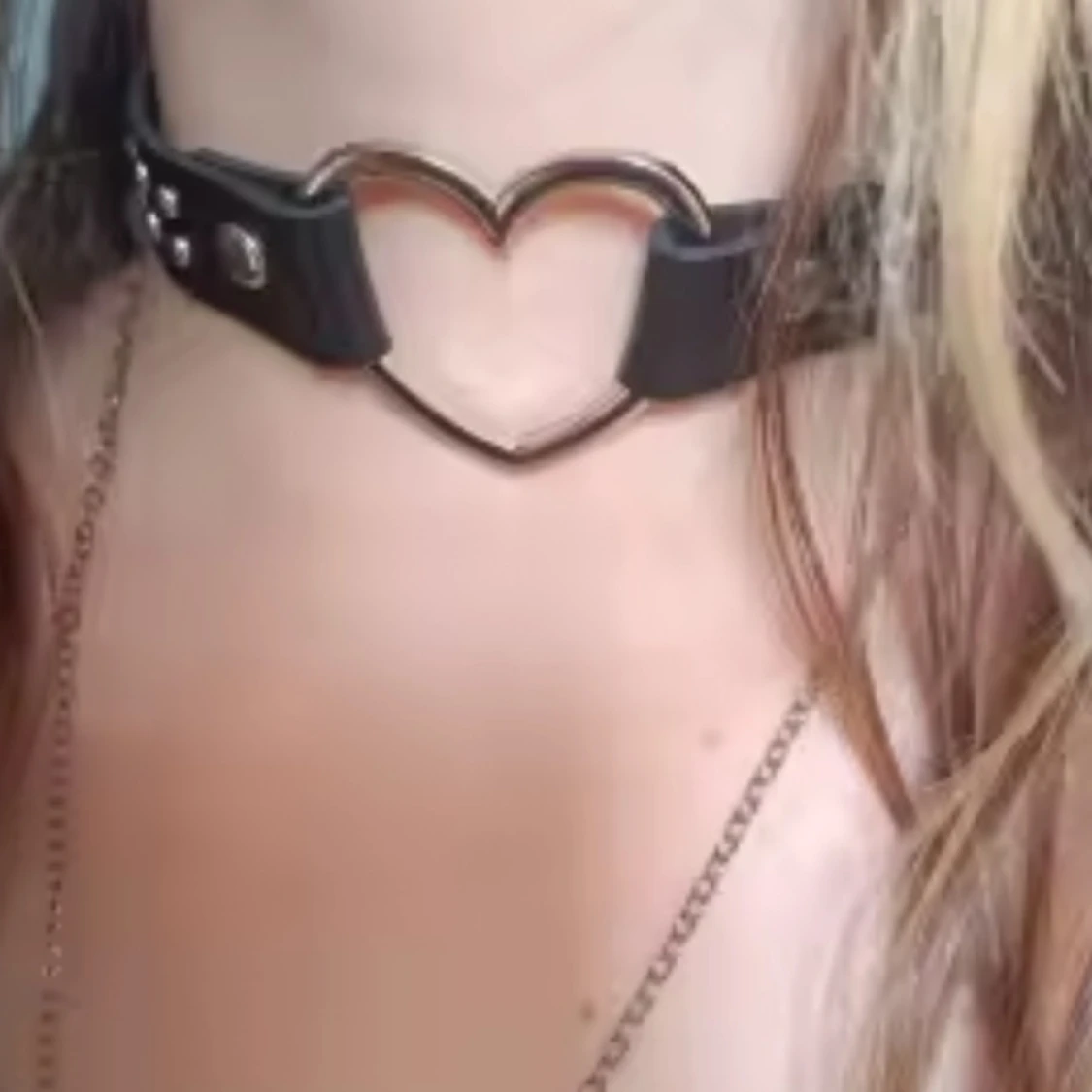 Helt ny Svart choker med hjärtdetalj - 2