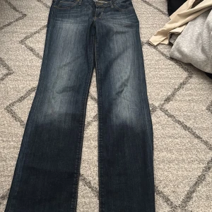 Lee bootcut jeans - Nytt.är ganska dyr köpt egentligen för 899.går att pruta