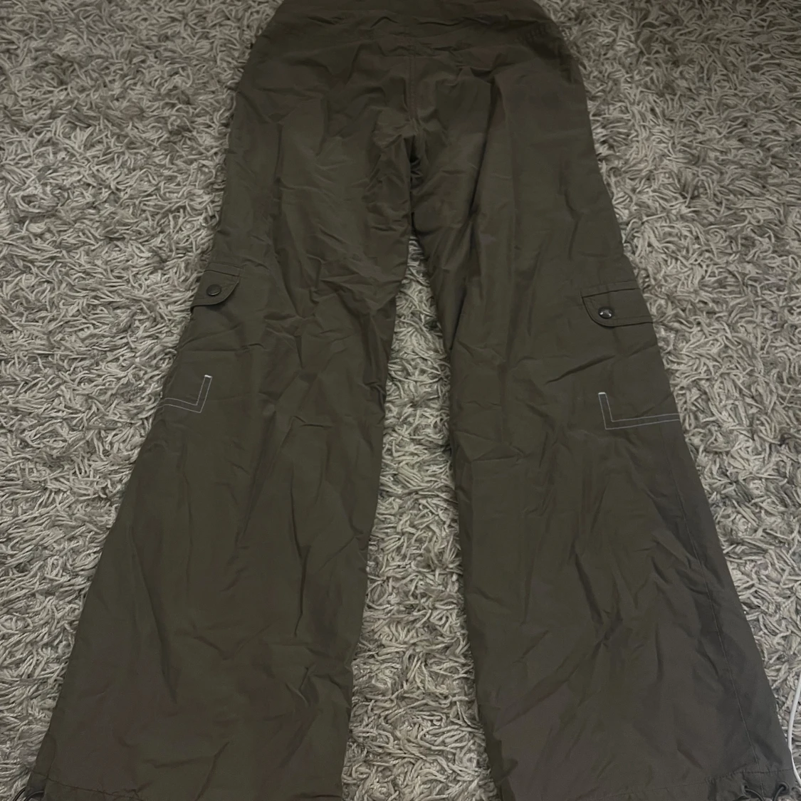 Bruna byxor från Roxy Girl - 2