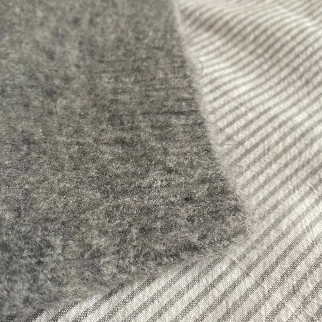 Grå stickad kortärmad tröja från Zara - 4