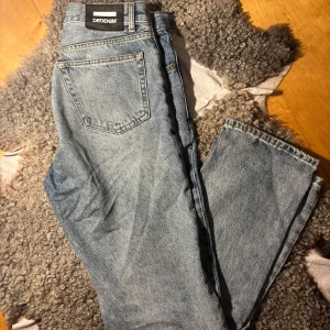 Dr Denim Jeans - Dr Denim jeans | Skick: 10/10 | Tillbehör: Endast jeans | Nypris: 499 SEK | Strolek: 31:34 | Pris kan diskuteras, vid fler bilder eller frågor hör av er. 🍂🍁