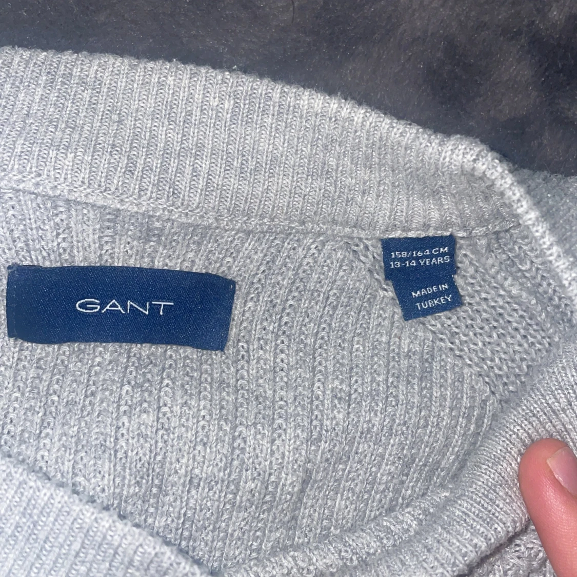 Ljusgrå tröja från GANT - 2