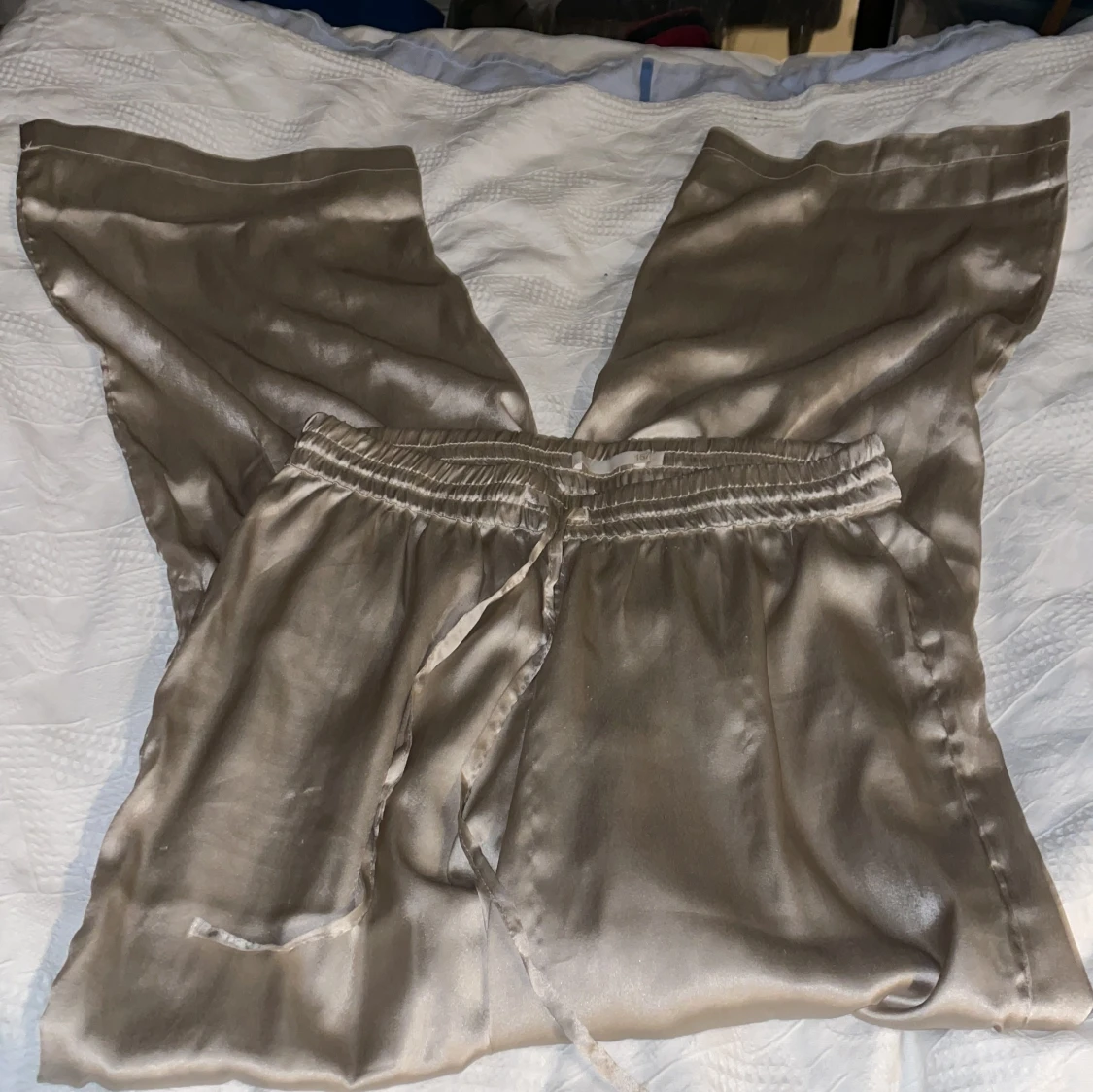 Beige blank  pyjamas set i polyester