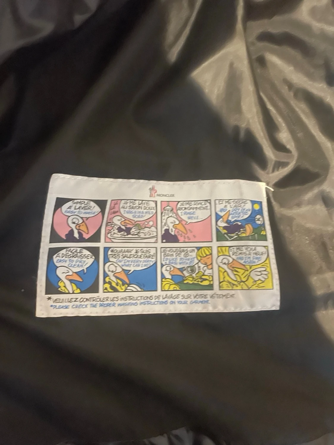 Svart pufferväst från Moncler