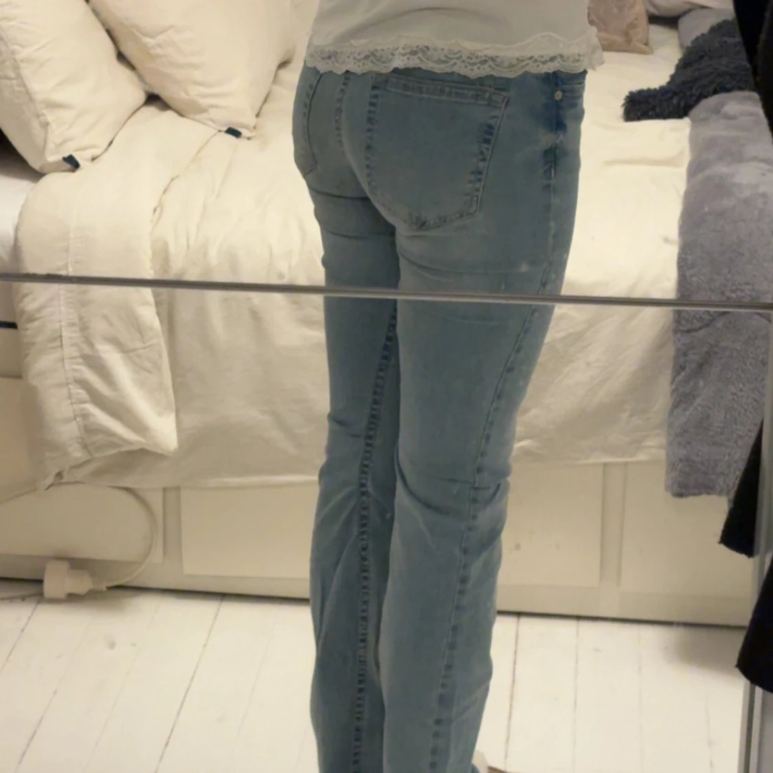 Bootcut ljusblå jeans - 1