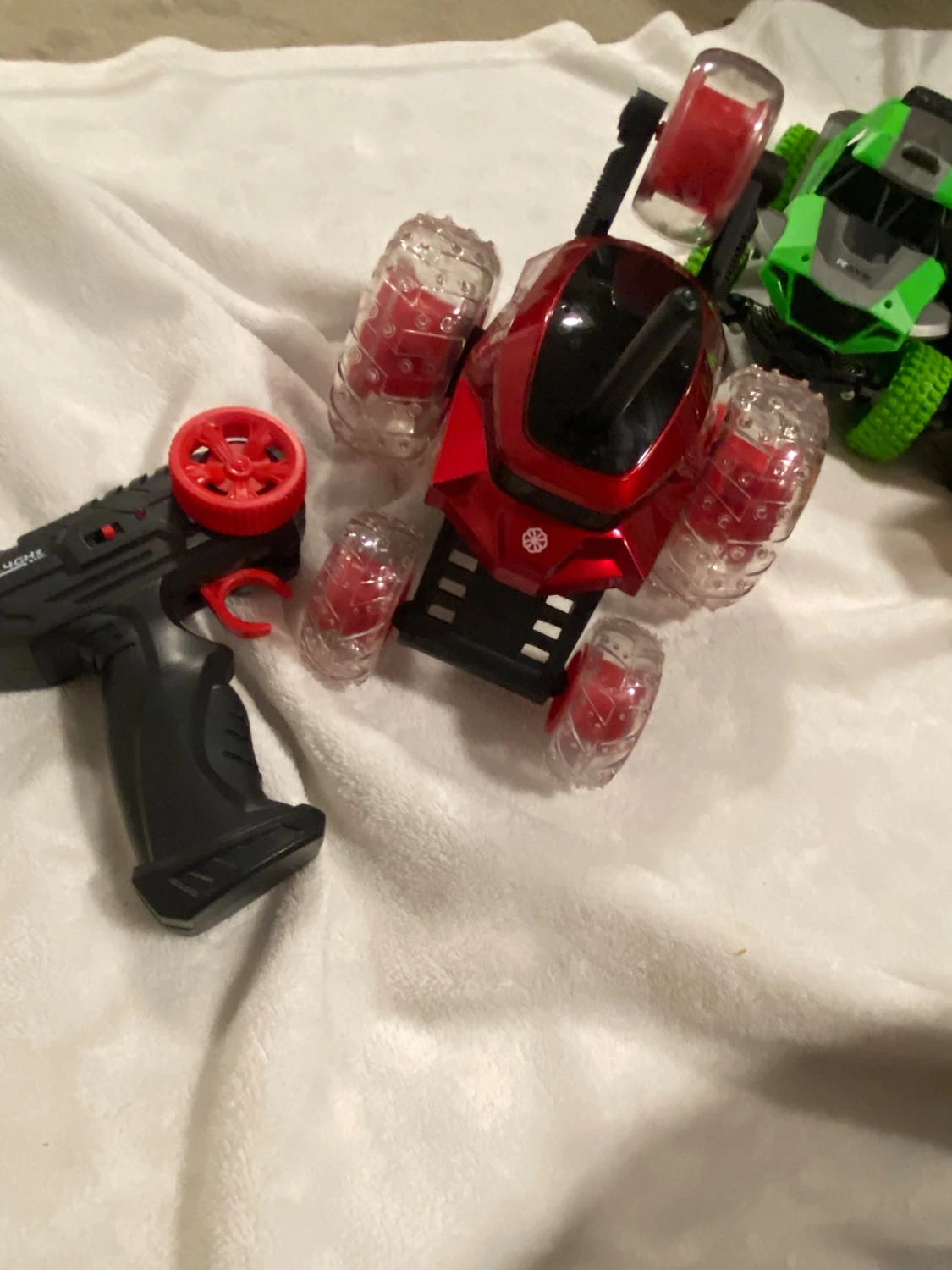 Ingen väst syns på bilderna - 4