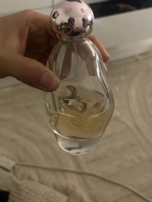 Kylie parfym  - Används inte längre. Kylie cosmetic parfyme 