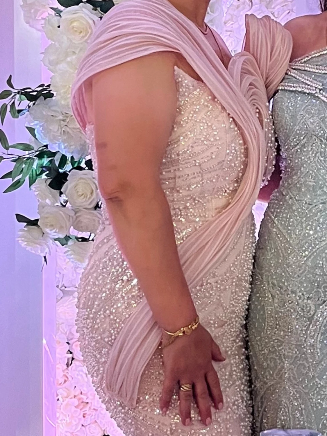 Ljusrosa glittrig långklänning - 1