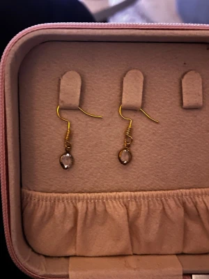 Örhängen - Egengjorda  Rostfritt stål