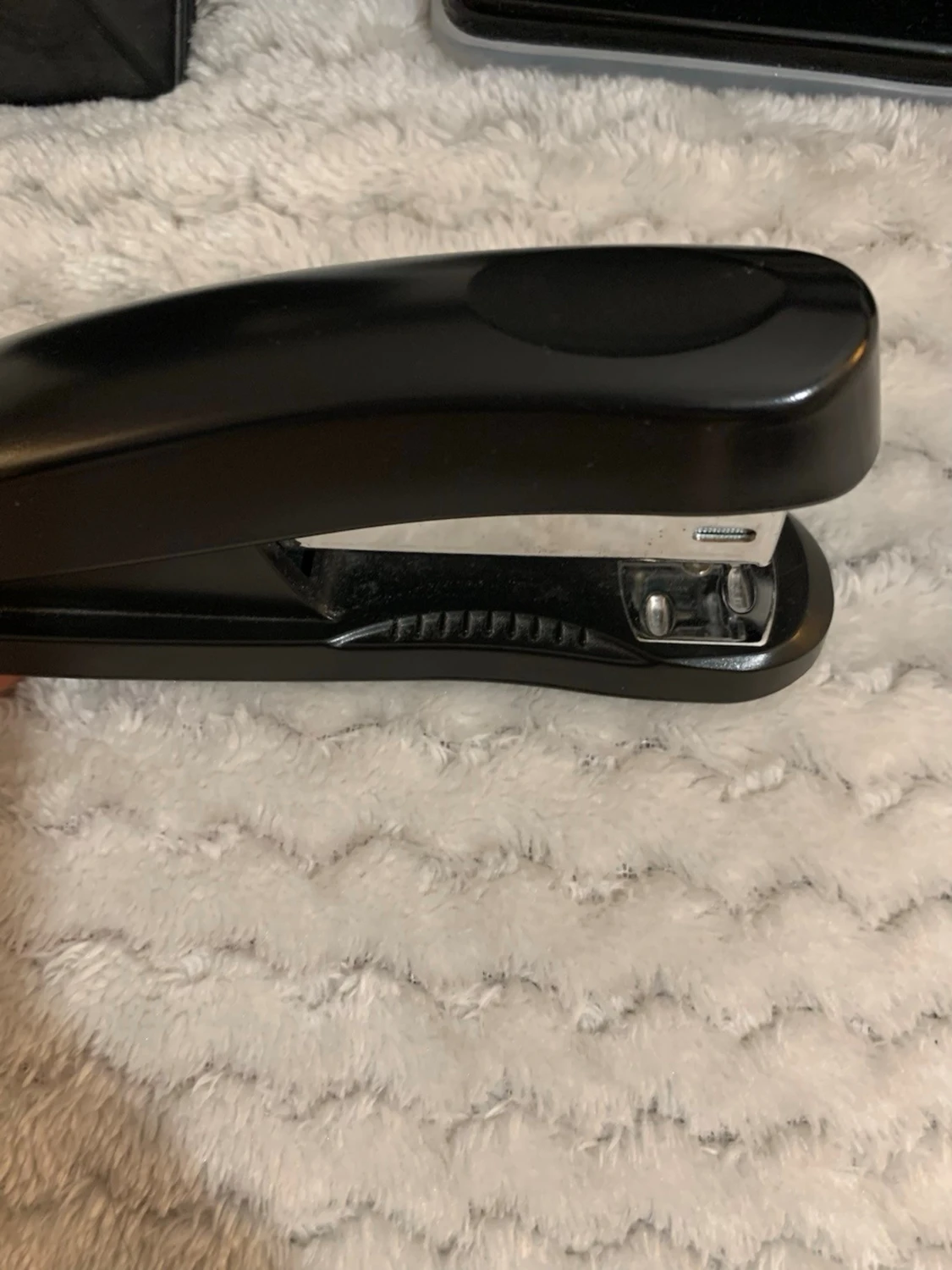 Hålslag, tejprulle, häftapparat och häftborttagare - 4