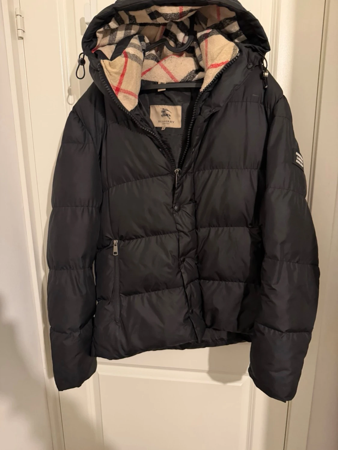 Svart pufferjacka från Burberry 