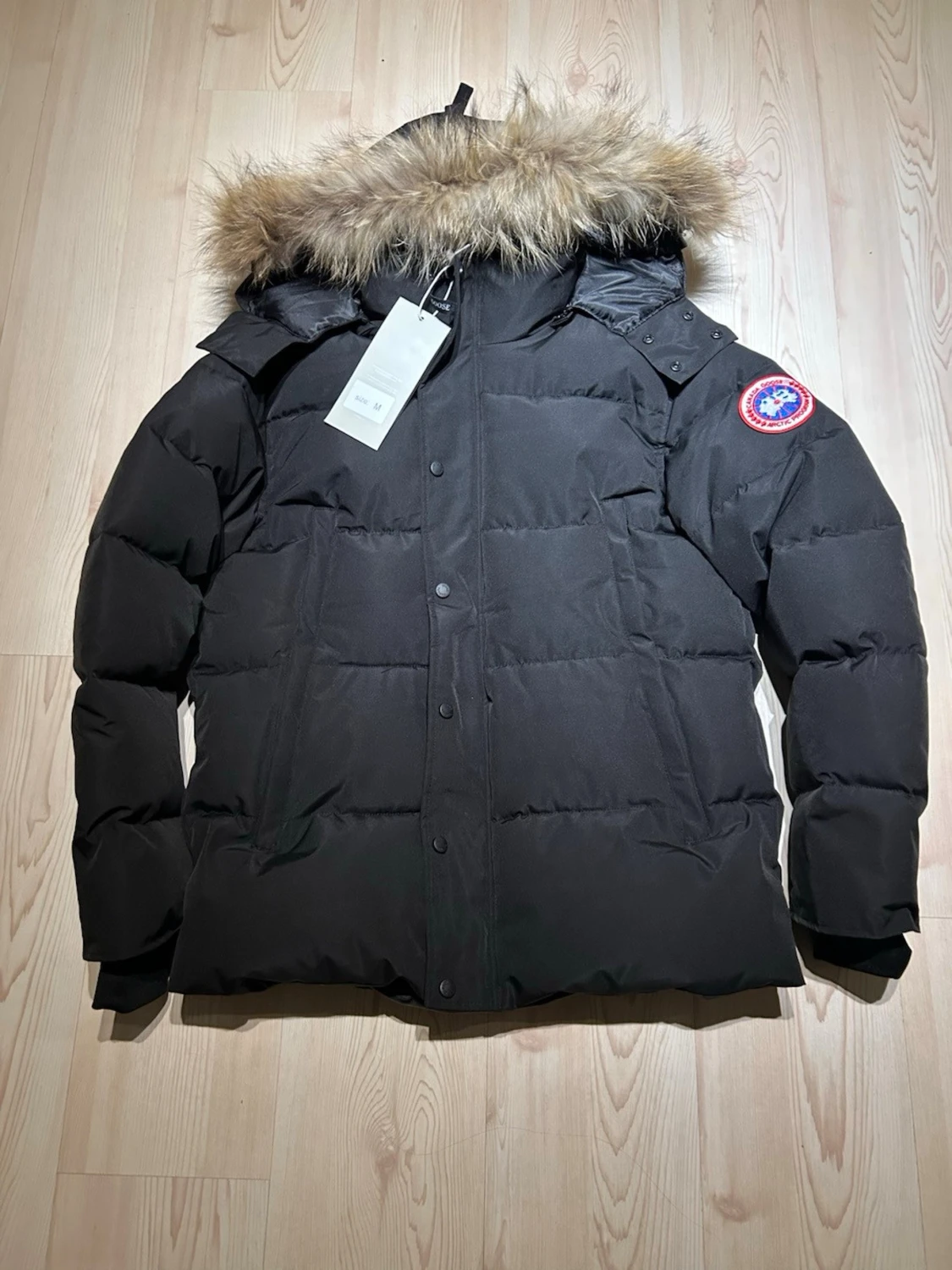 Svart jacka / Canada Goose- storlek: M - 1
