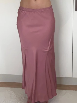 Rosa långkjol  - Superfin långkok från Zara 💕