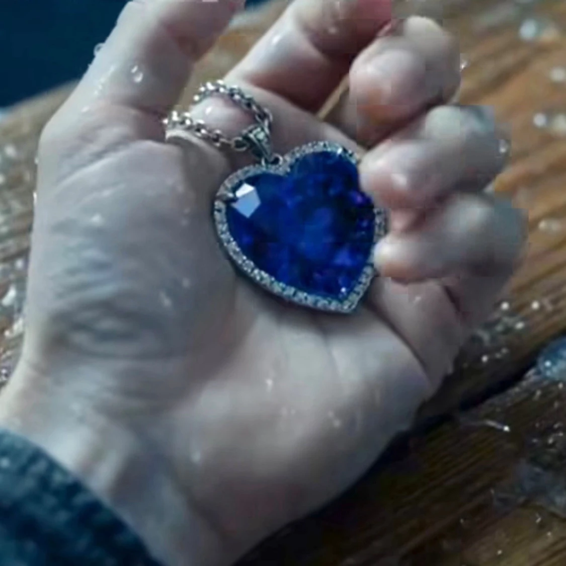 💙Nytt lyxigt Blått hjärthalsband💙 Titanic halsband med presentpås Stor berlock 💙 - 3