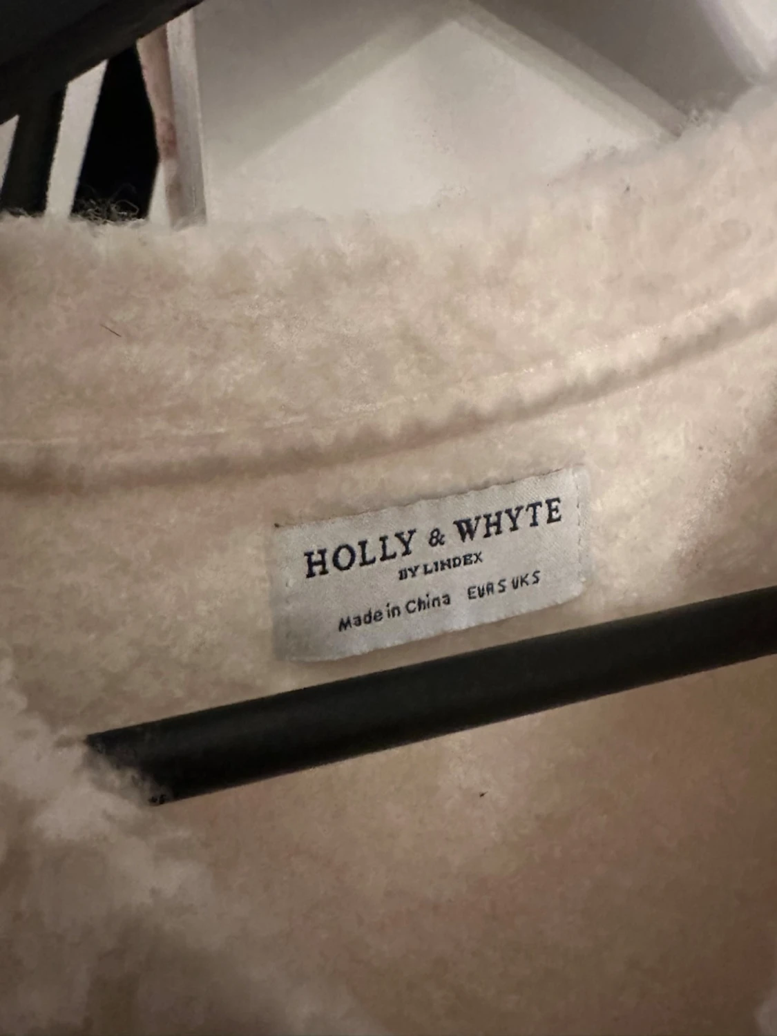 Vit kofta från Holly & Whyte - 1