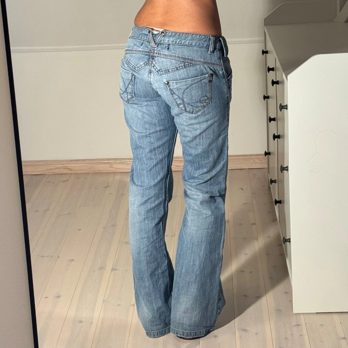 Low bootcut jeans  - 1
