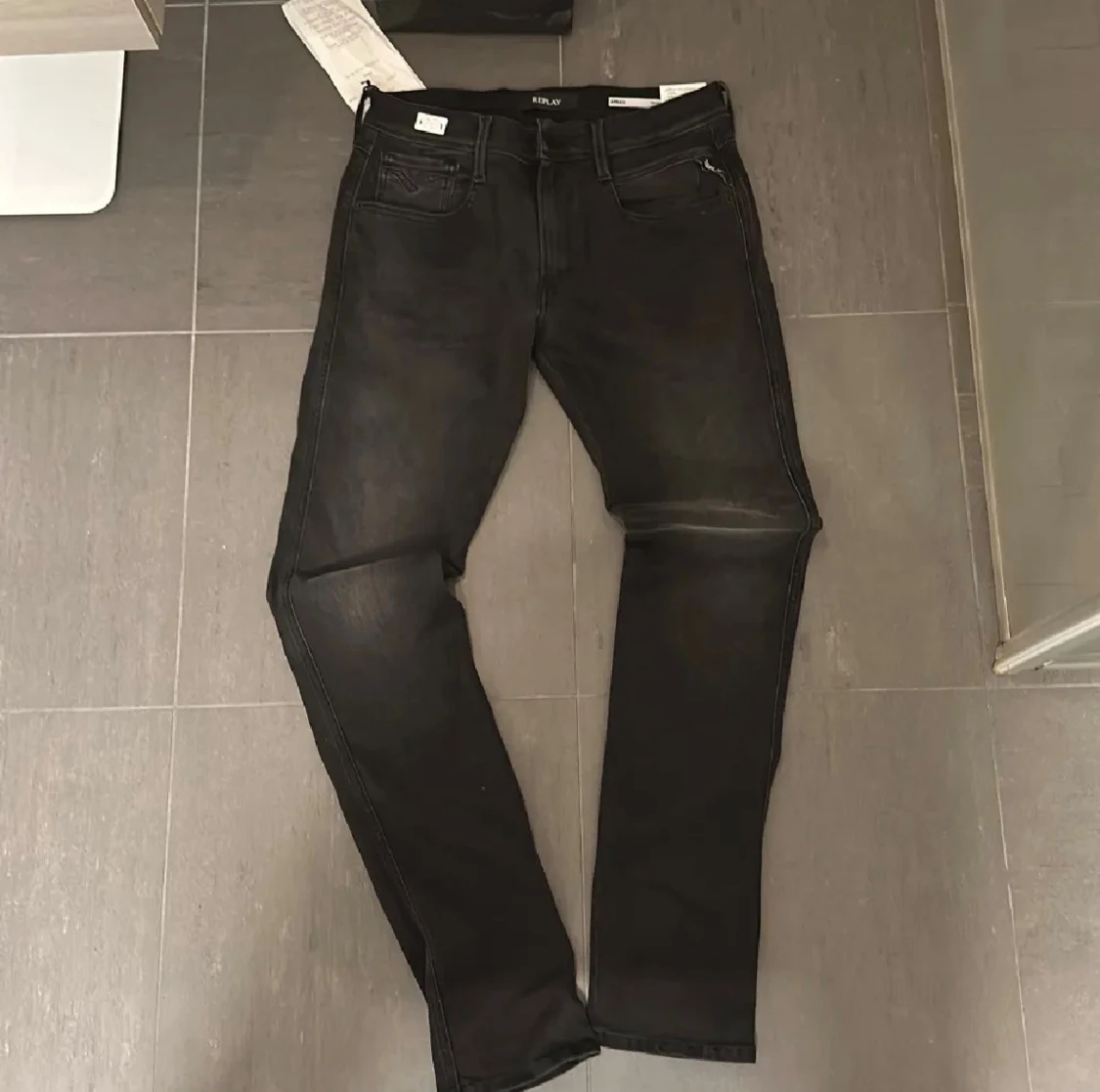 Replay Anbass svarta jeans