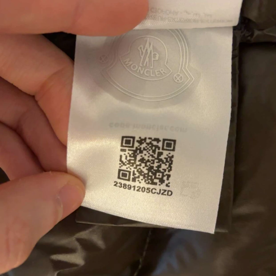 Grön Gui väst från Moncler - 2