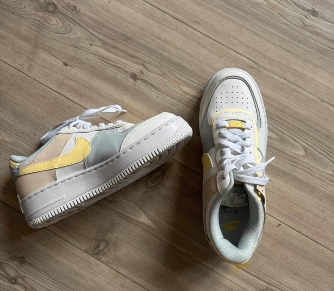 Nike Air Force 1 Pastell Sneakers