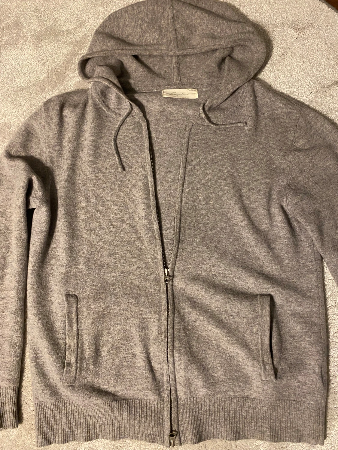 cashmere hoodie från Sayless
