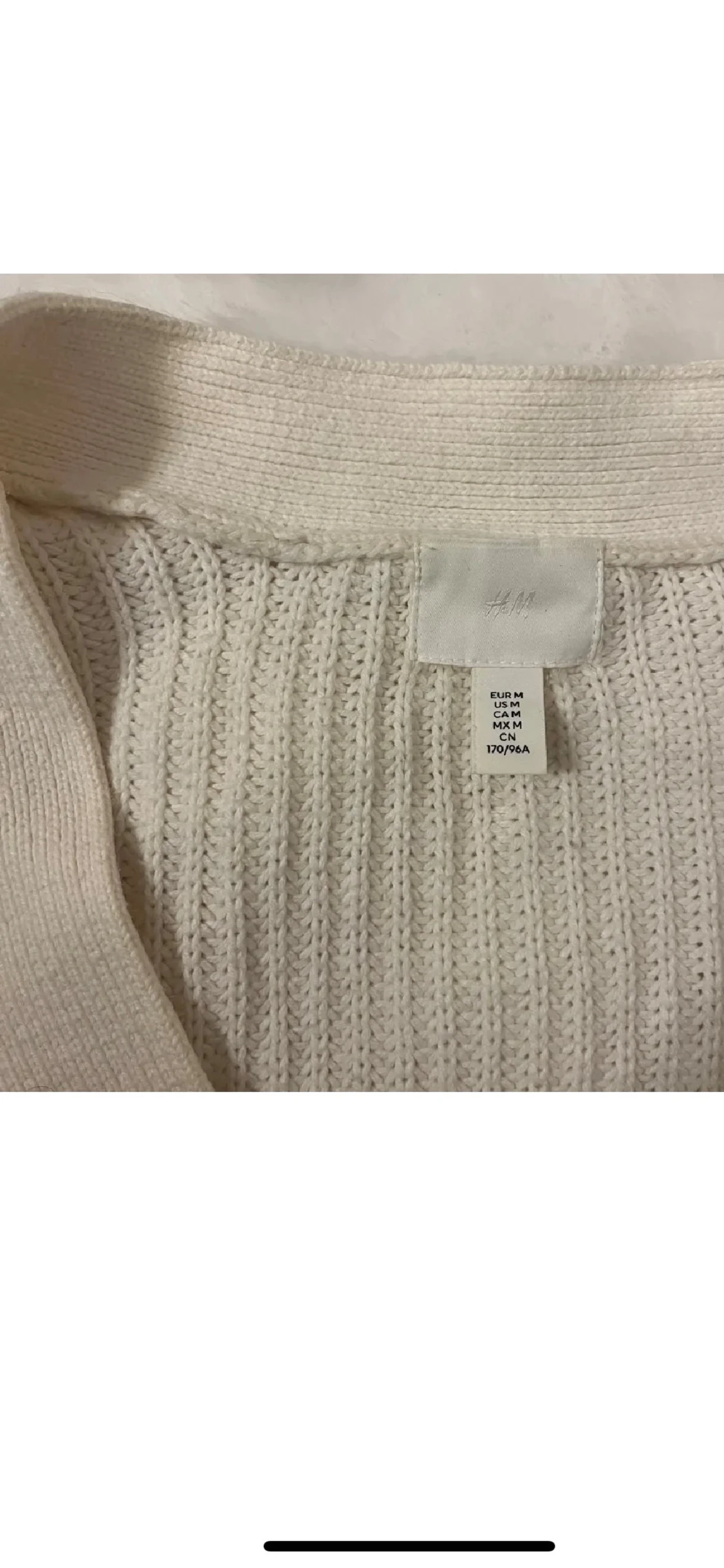 Beige stickad kofta från H&M - 2