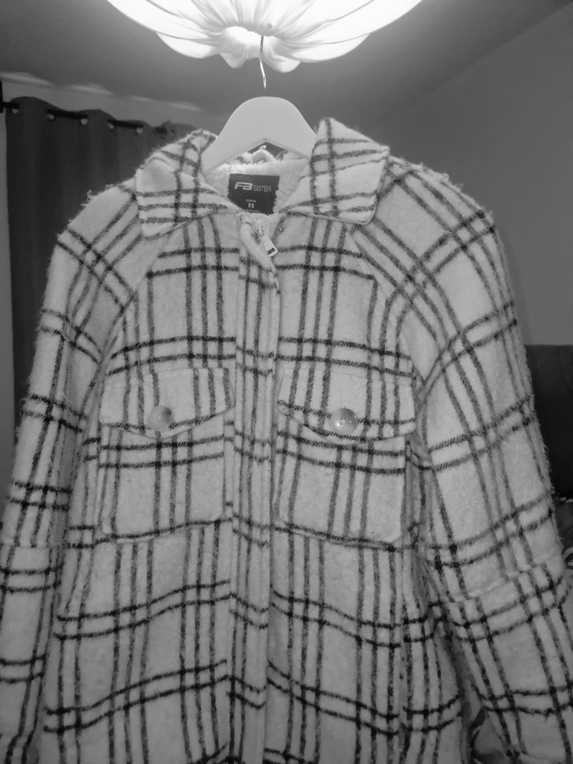 Vit rutig teddyjacka från FASSTER XS