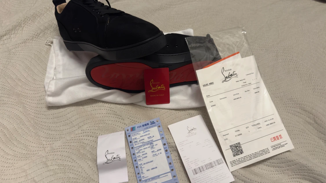 Svarta sneakers från Christian Louboutin