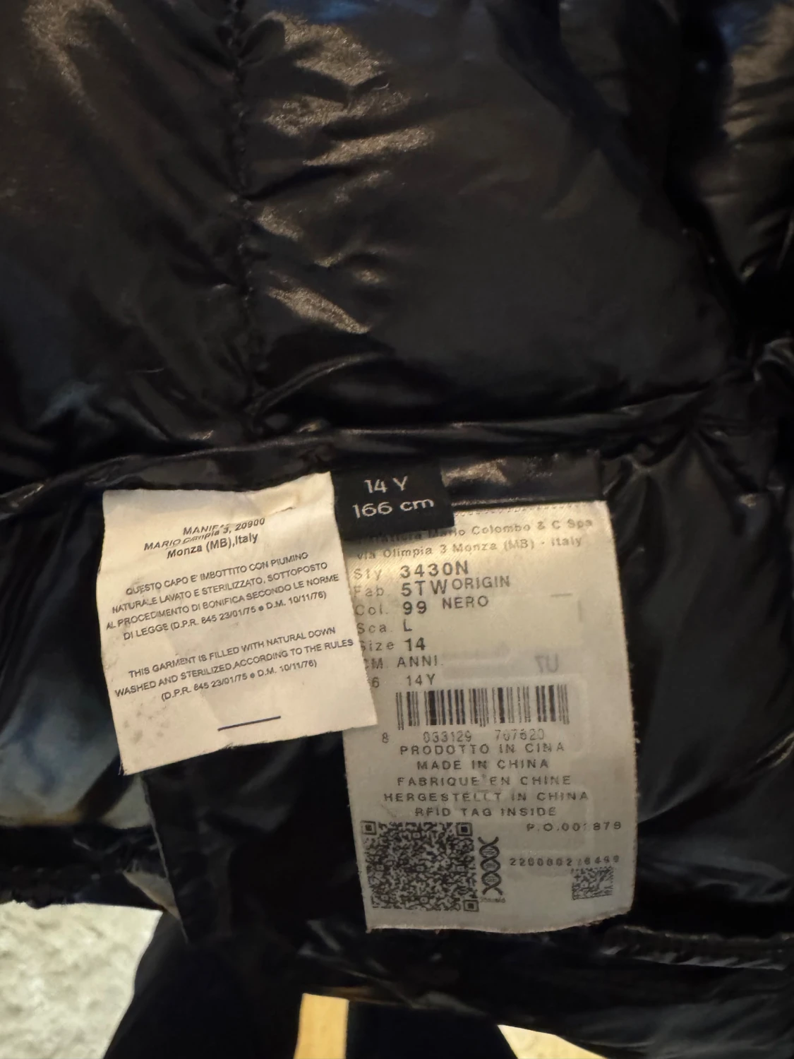 Svart dunjacka från Moncler, 14Y - 2