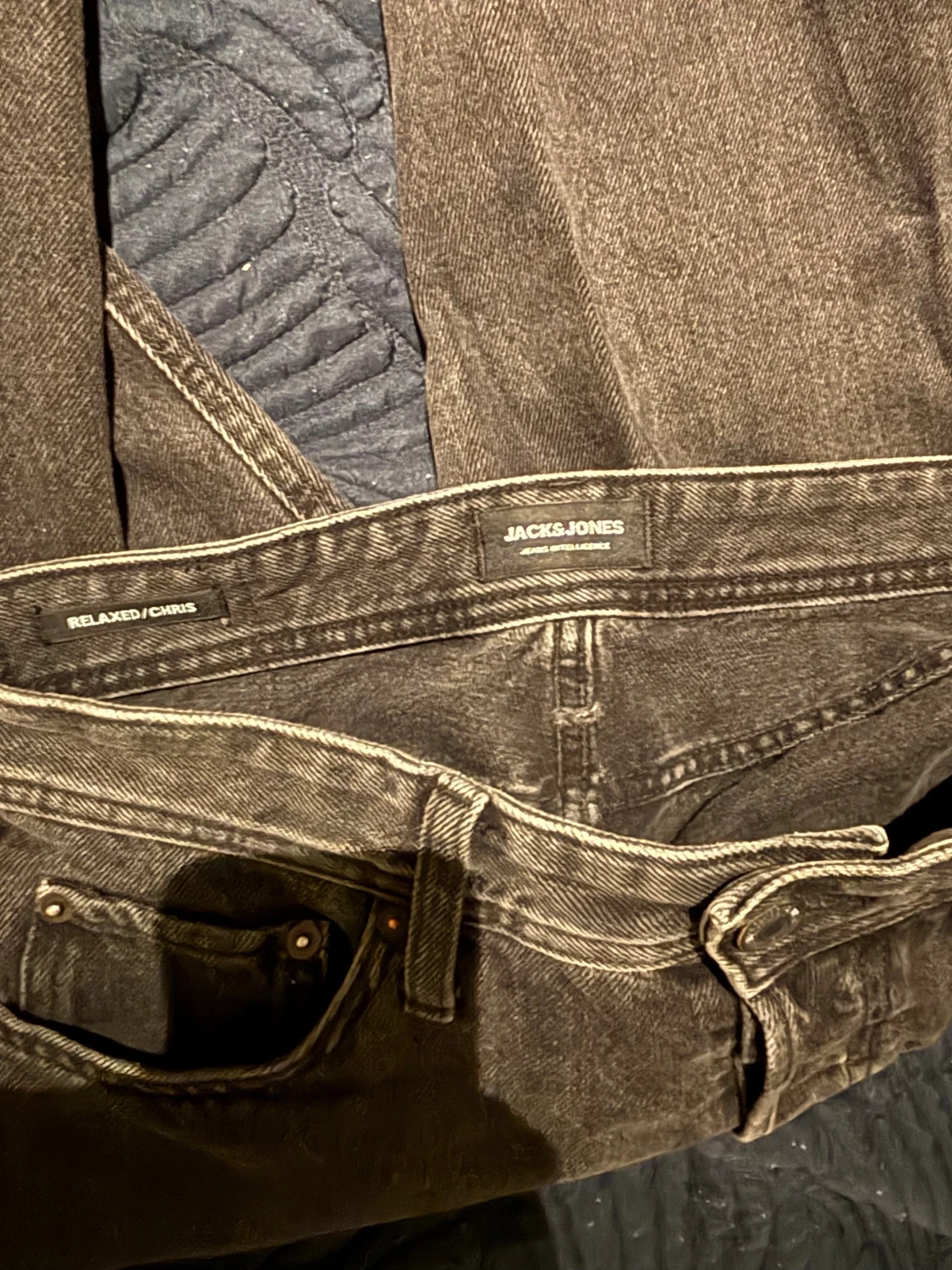 Svarta Jack and Jones Jeans W30, L32. - 4