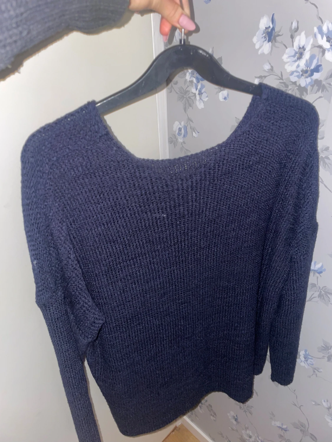 Mörkblå stickad tröja från ONLY - 2