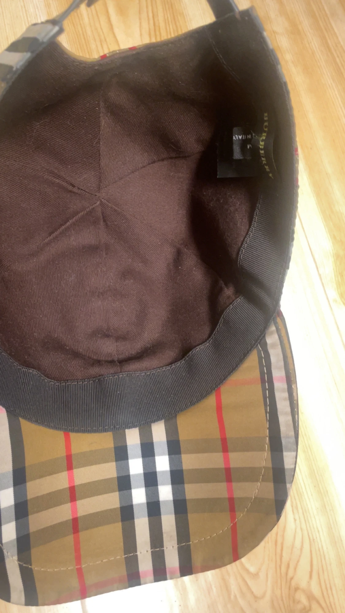 Burberry rutig keps  - 1