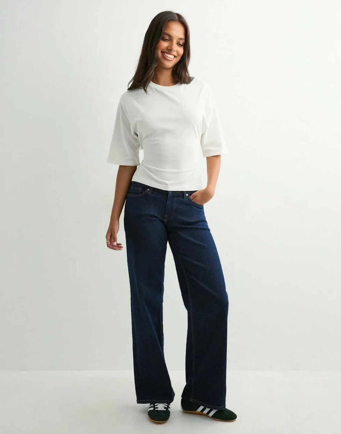 Viral open back tie tee