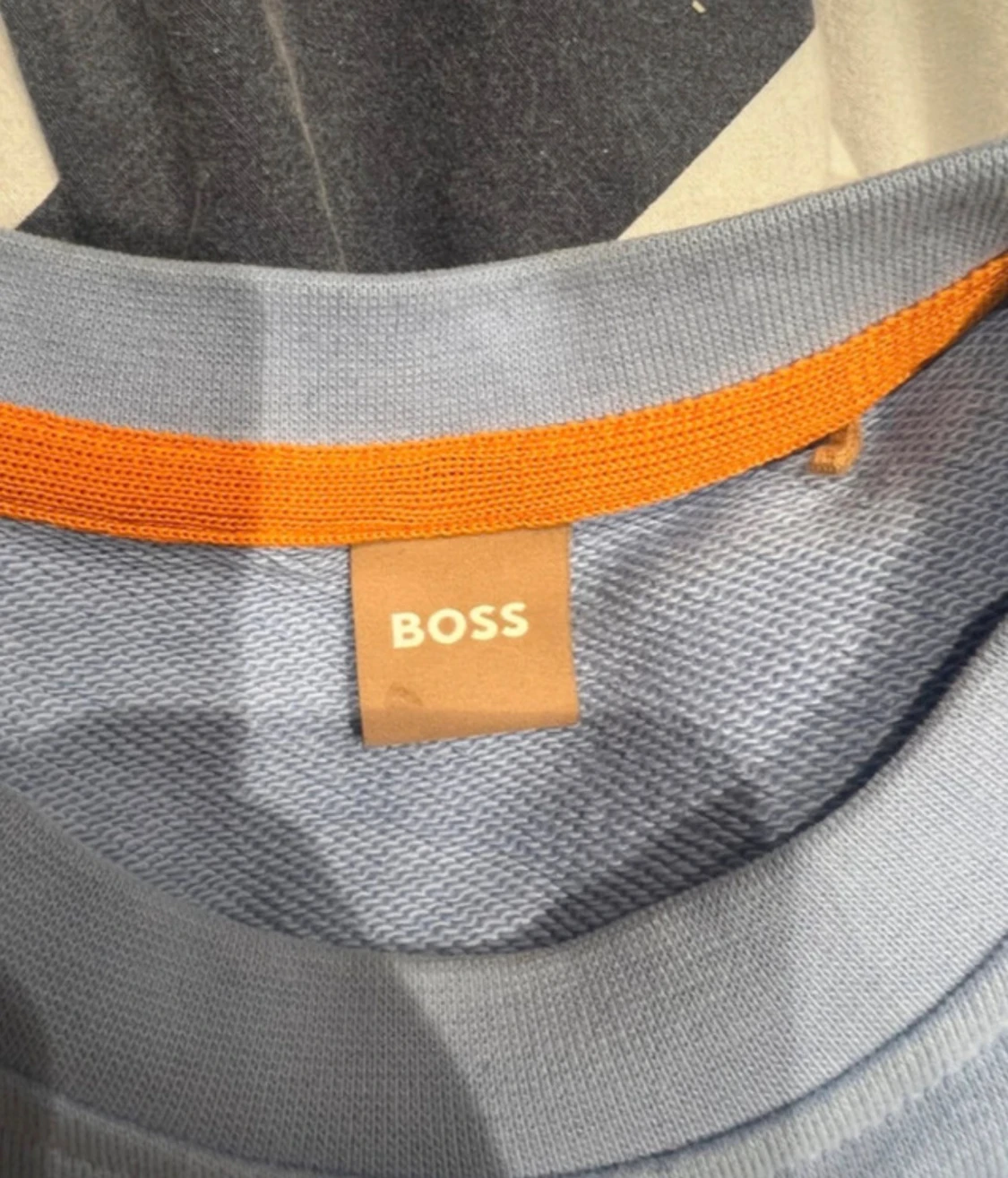Ljusblå BOSS sweatshirt med orange tryck - 2