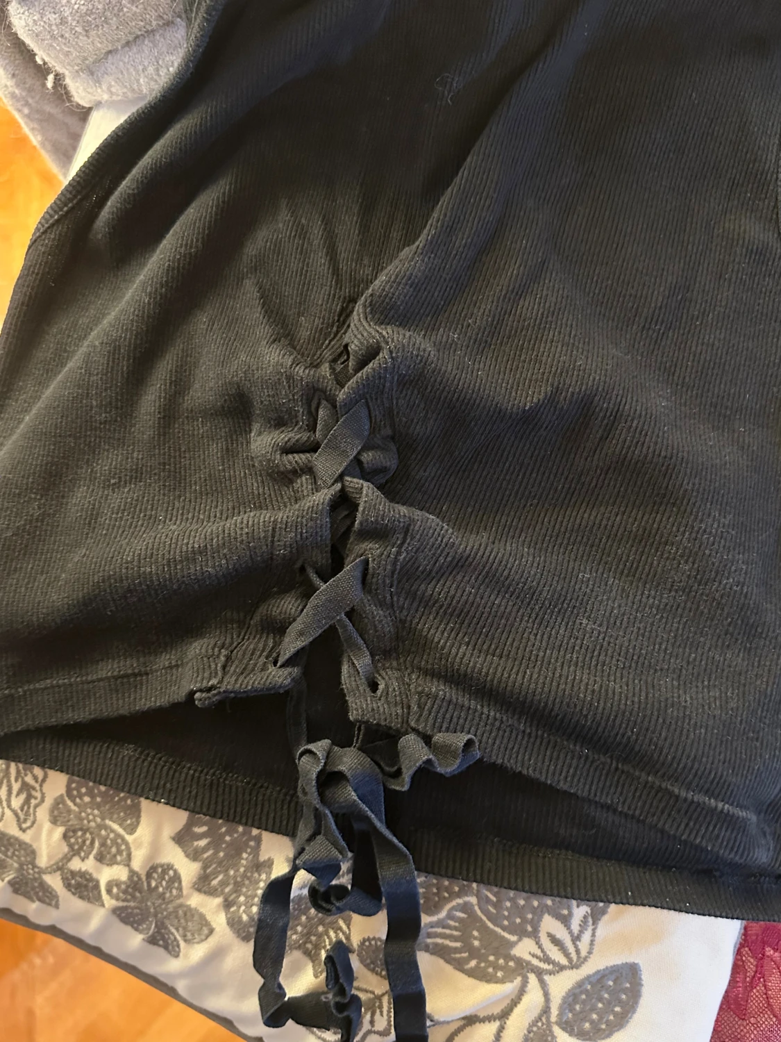 Svart croppad linnetopp Better Bodies - 1